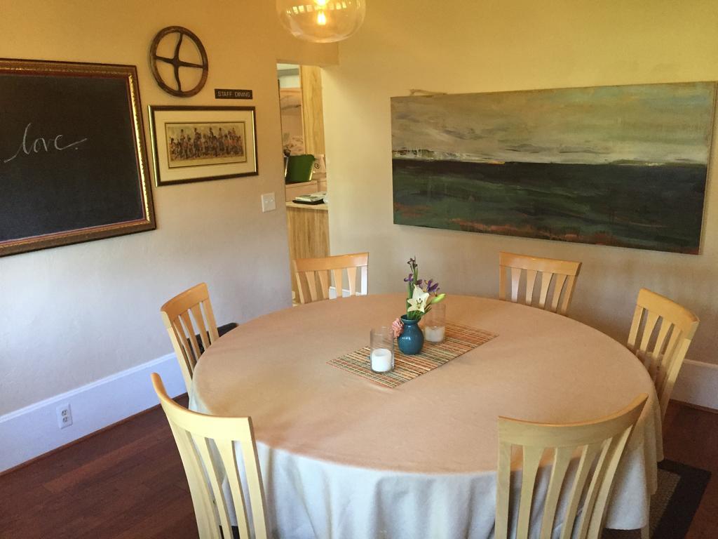 Aberdeen Stone Cottage B&B Травърс Сити Екстериор снимка